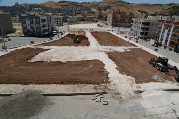 Haliliye’de yeni parklarda çalışmalar tam hız sürüyor
