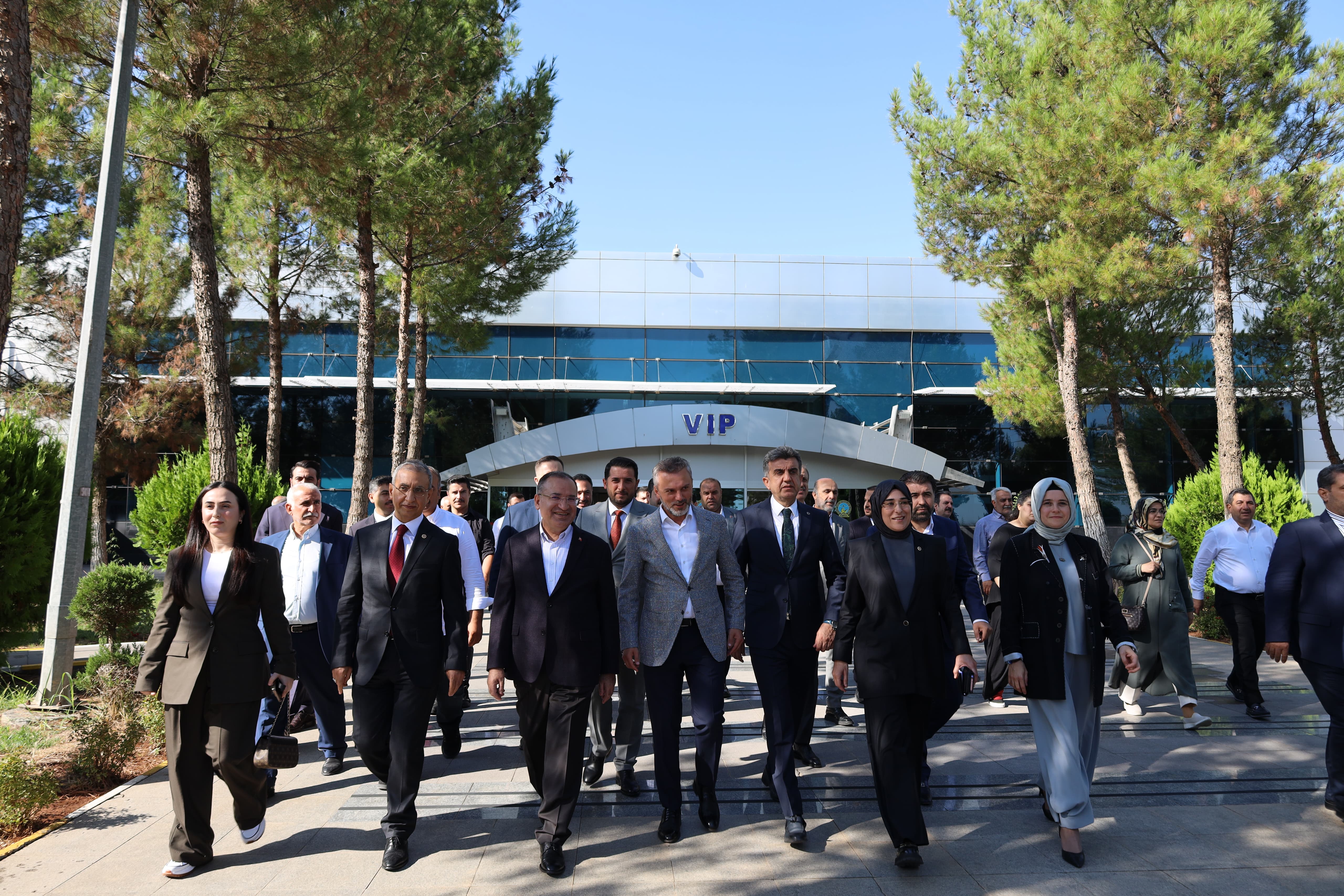 AK AK Parti Genel Başkan Yardımcısı Kandemir Şanlıurfa’da