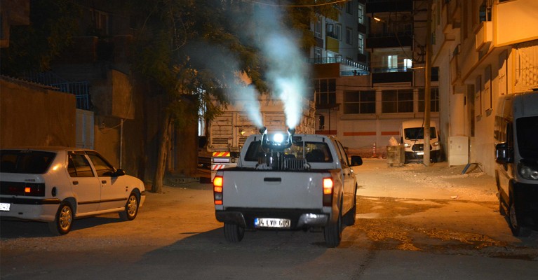 Siverek’te haşereyle mücadele sürüyor