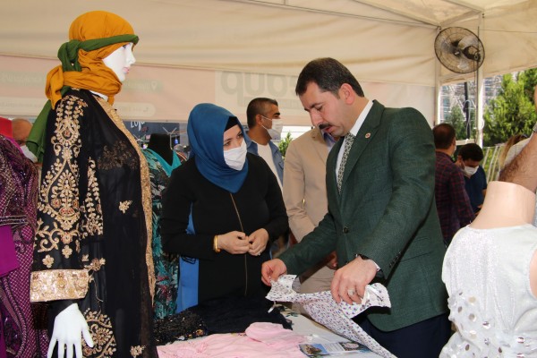 Karaköprü'de  kursiyerler ürünlerini sergiledi