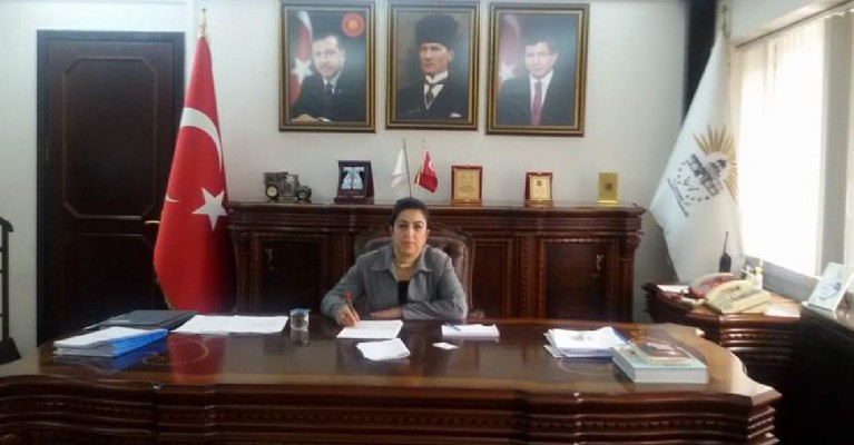 AK Partili eski başkandan acı haber!