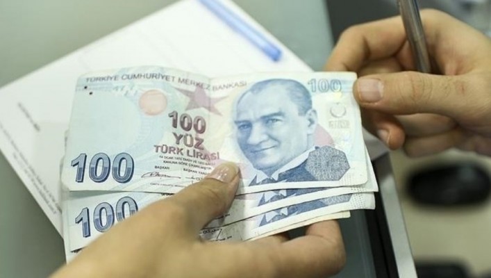 Burs ve kredi ödemeleri başladı