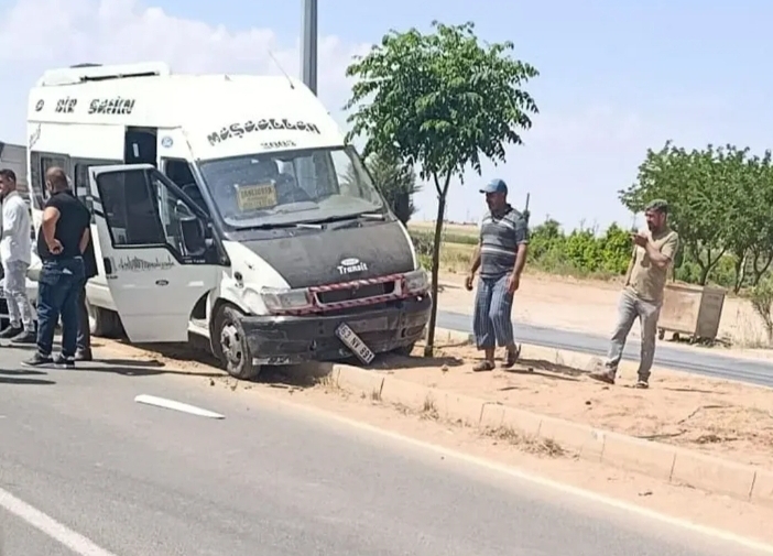 Şanlıurfa’da yolcu taşıyan araç kontrolden çıktı!