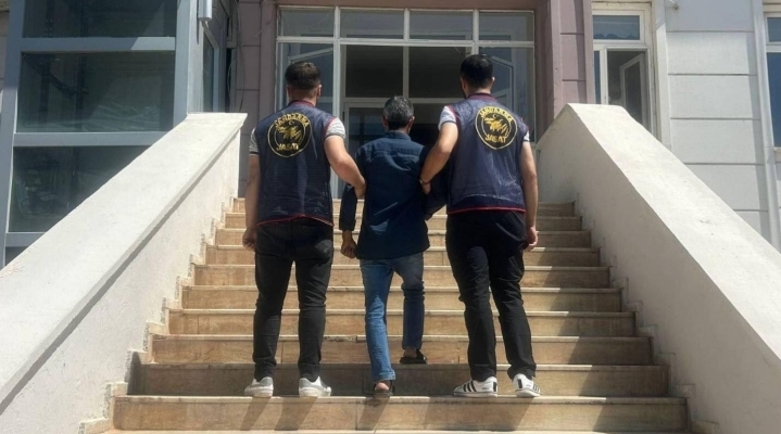 Suruç’ta 6 yıl 3 ay hapis cezası bulunan firari yakalandı