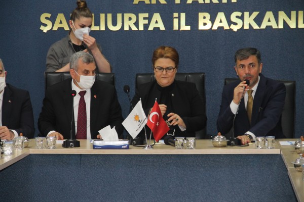 Bakan Yanık’tan AK Parti’ye ziyaret