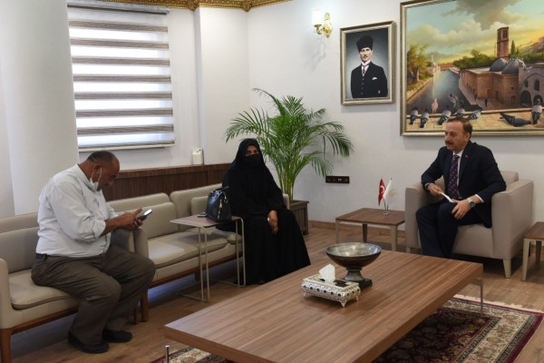 Vali Erin, İdlib şehidinin ailesini ağırladı