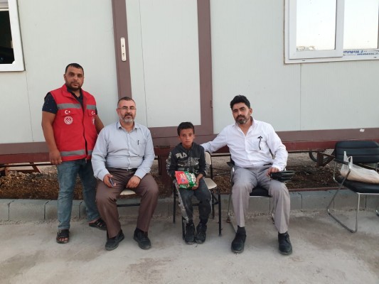 Suriye'de terk edildi, Urfa Valisi sayesinde annesine kavuştu