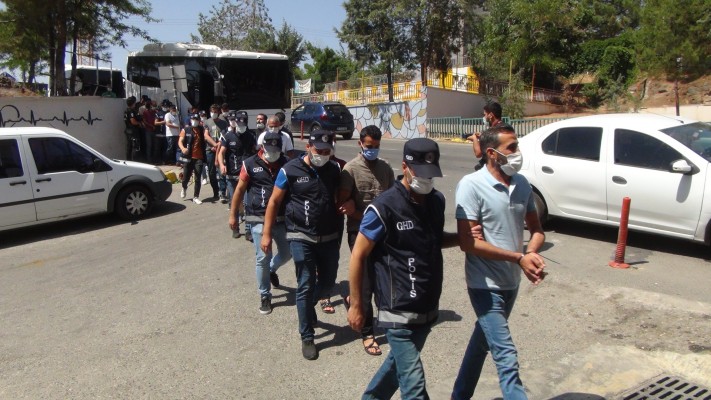 Şanlıurfa’da flaş operasyon: 17  gözaltı