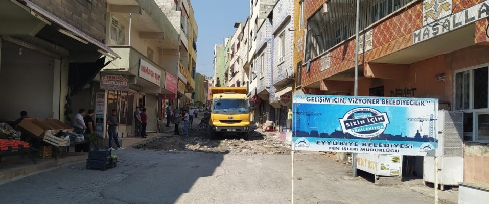 Akşemsettin Mahallesi’nde asfalt çalışması başladı