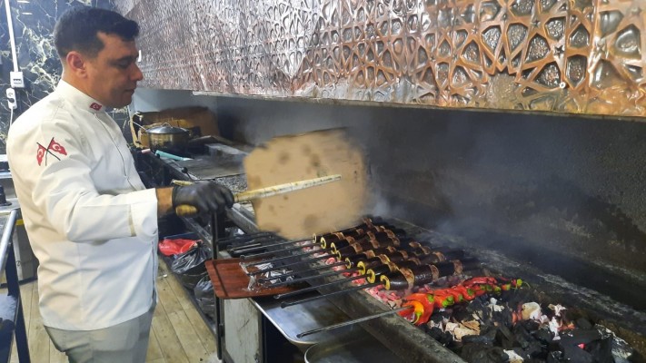 Dünya’nın en lezzetli kebapları Urfa’da