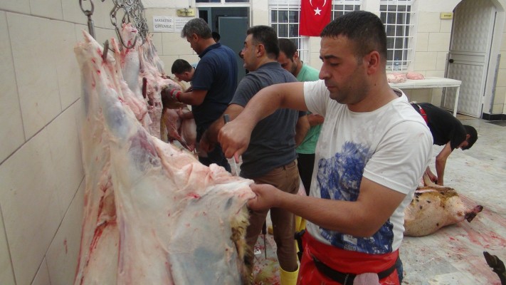 Aşevi, bayramda da yüzleri güldürdü