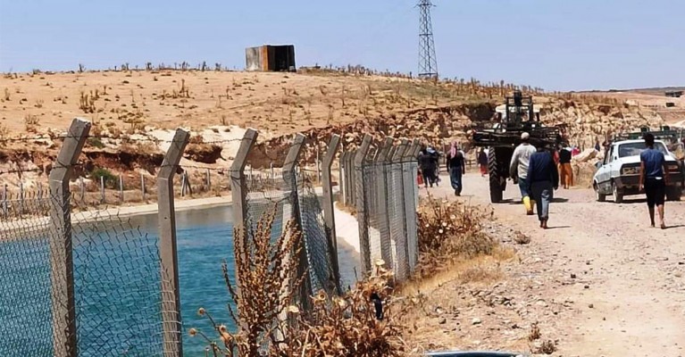 Fotoğraf çekerken sulama kanalına düştü