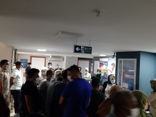 Özel hastaneye yakışmayan manzara 
