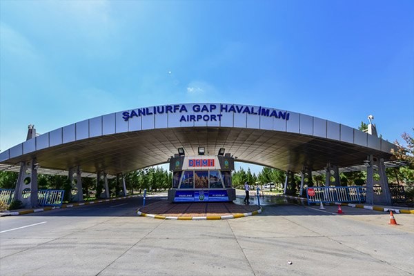 Şanlıurfa GAP Havalimanı’nda elektrikler kesildi