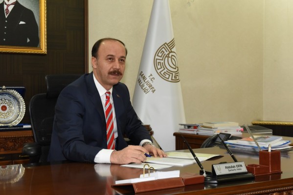 Vali Erin: Öncelikle kendimiz aşı olmalıyız