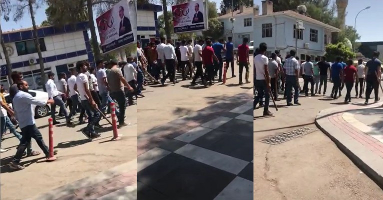 Akçakale’de elleri sopalı grup ilçede gövde gösterisi yaptı!