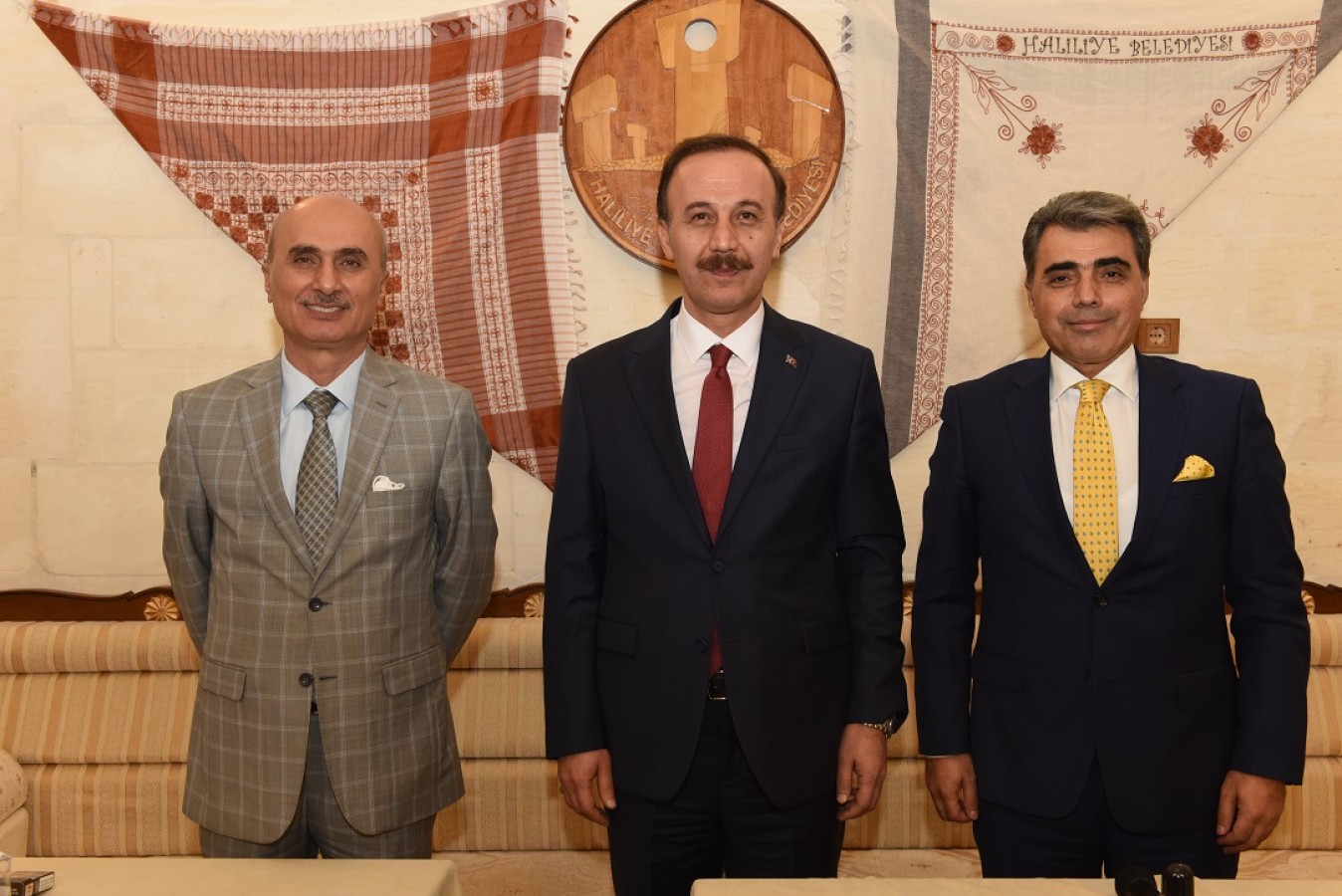 İki bürokrat Şanlıurfa'ya veda etti