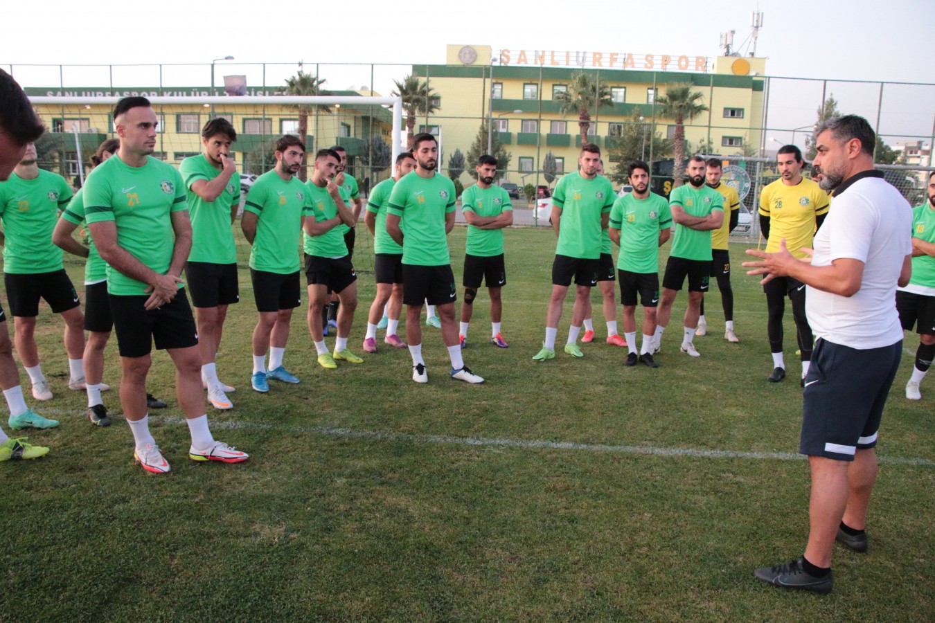 Urfaspor, hazırlıklara yarın başlayacak