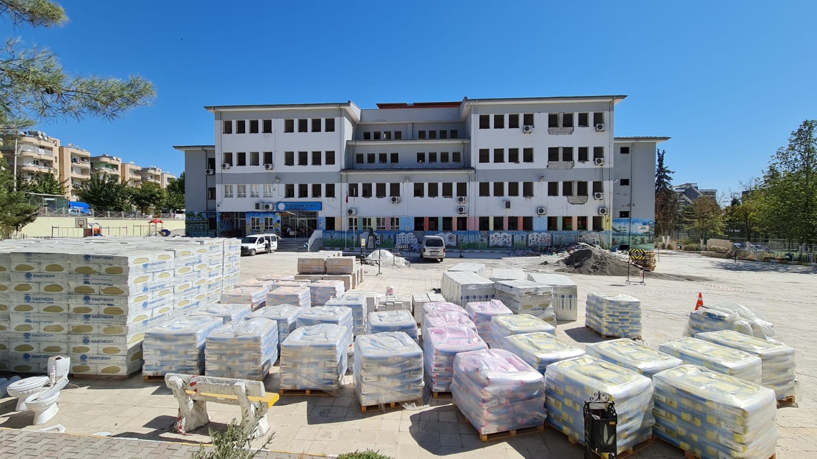 Urfa'da okulların zamansız tadilatı uzayacak!