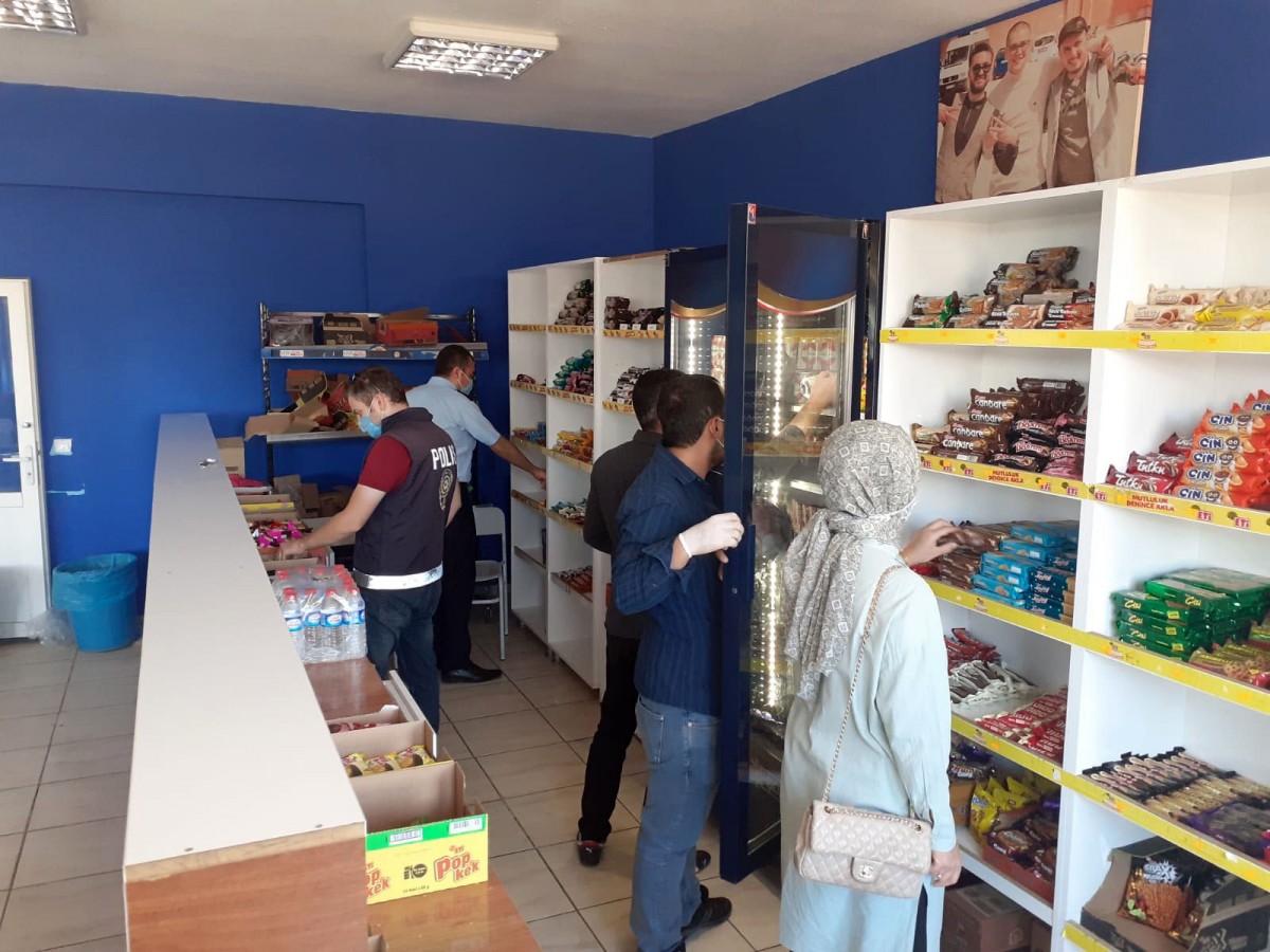 Siverek’te zabıta kantinleri denetledi