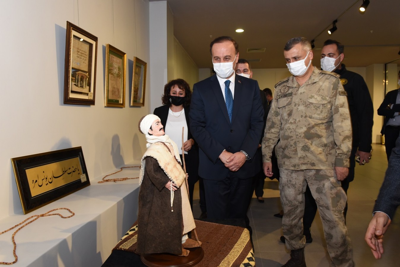 Şanlıurfa'da Yunus Emre sergisi törenle açıldı