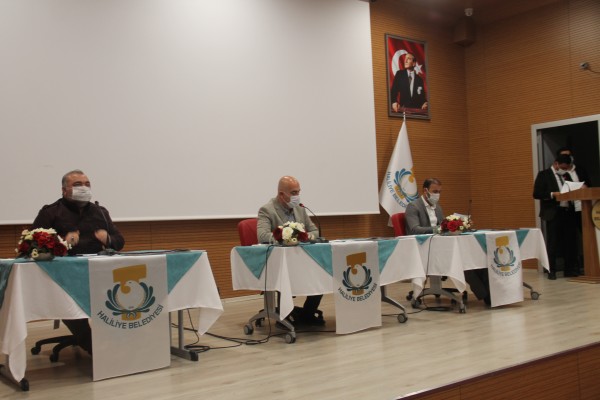 Haliliye Belediyesi Meclisi'nde komisyon kararları havale edildi