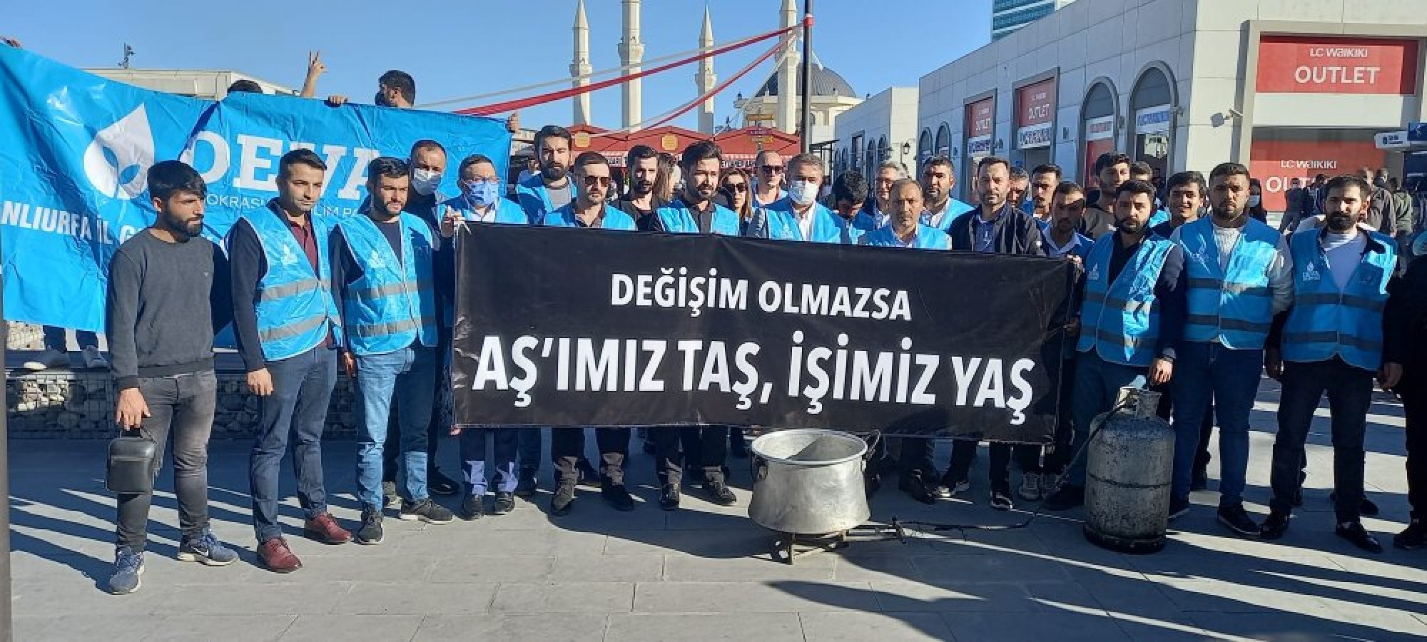 Urfa'da DEVA Partisi'nden zamlara tepki