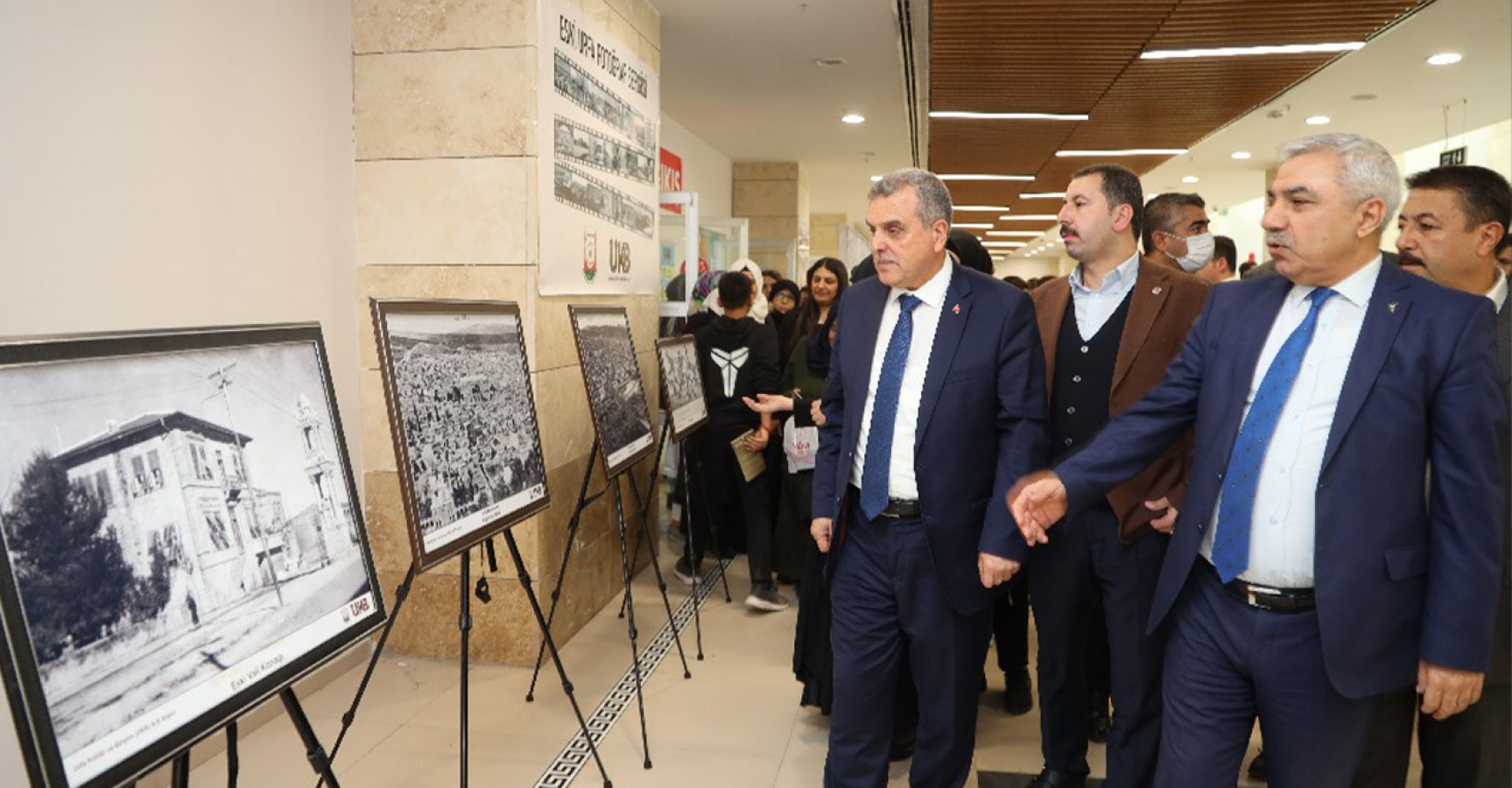 Beyazgül fuarda öğrencileri sevindirdi