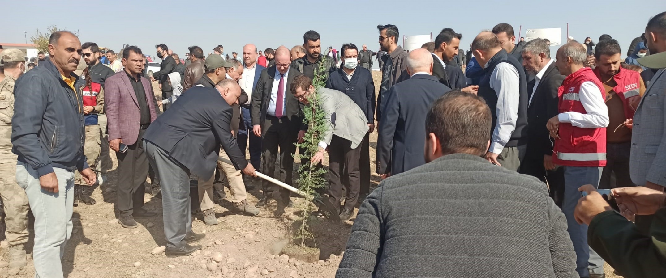 TİGEM'de şehitler adına binlerce fidan dikildi