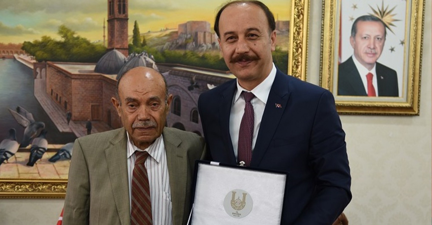 Urfa eski valisi Karacan: "Ölmedim yaşıyorum" (-EK)