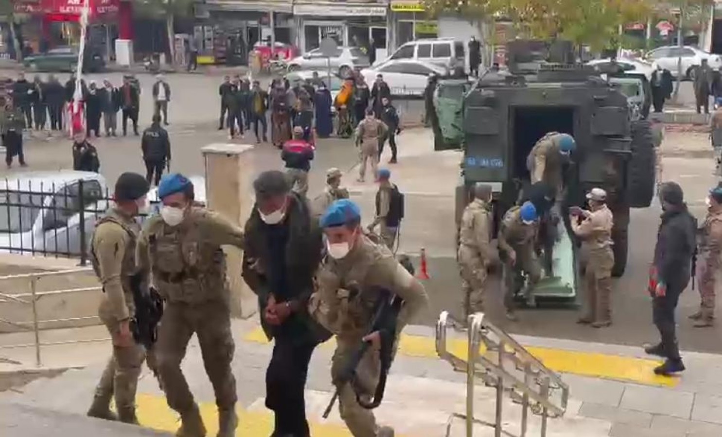JASAT'tan Siverek’te operasyon! 5 yıllık firar son buldu