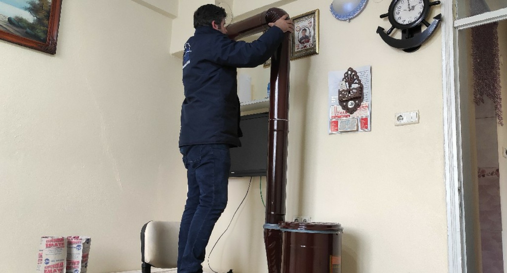 Büyükşehir Belediyesi’nin sobalarıyla ısınacaklar