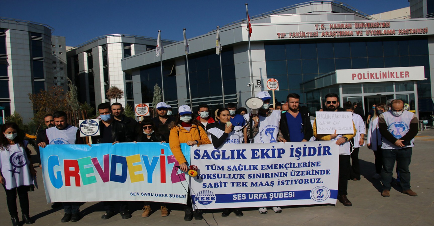Urfa'da sağlık çalışanları tepkili