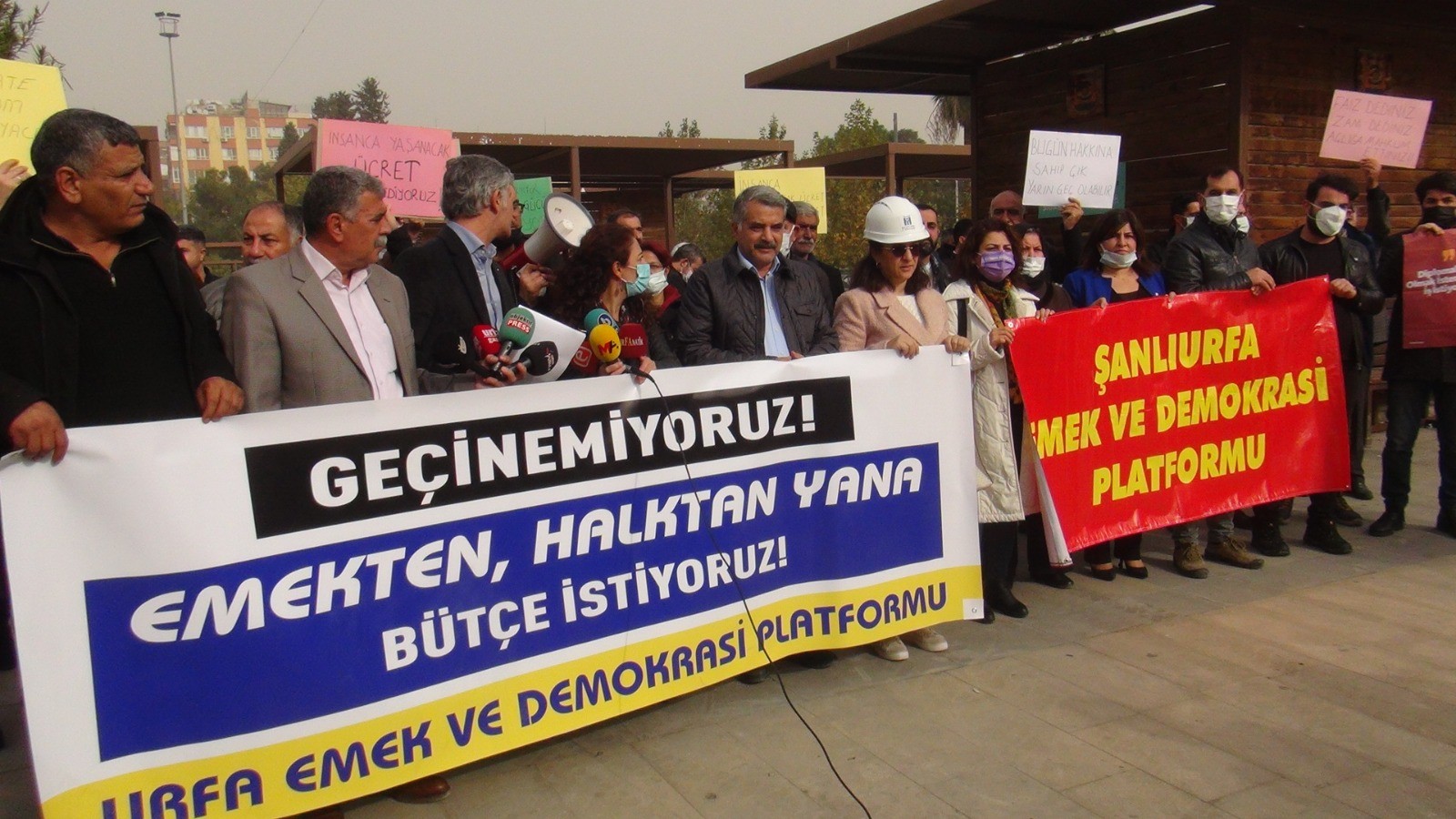Urfa’daki platformun zam isyanı: “Geçinemiyoruz”