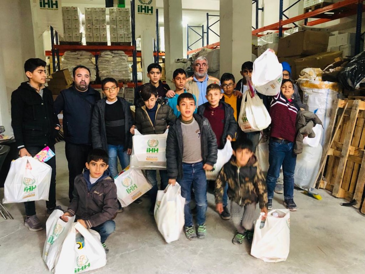 Şanlıurfa'da yetimlerin emeği duygulandırdı