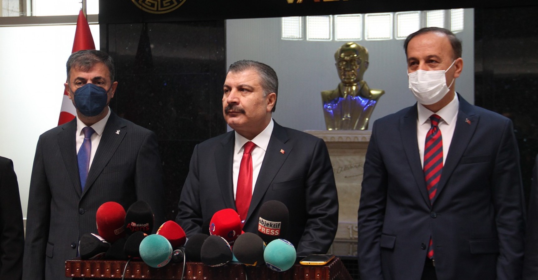 Sağlık Bakanı Koca'dan Urfa'ya müjde