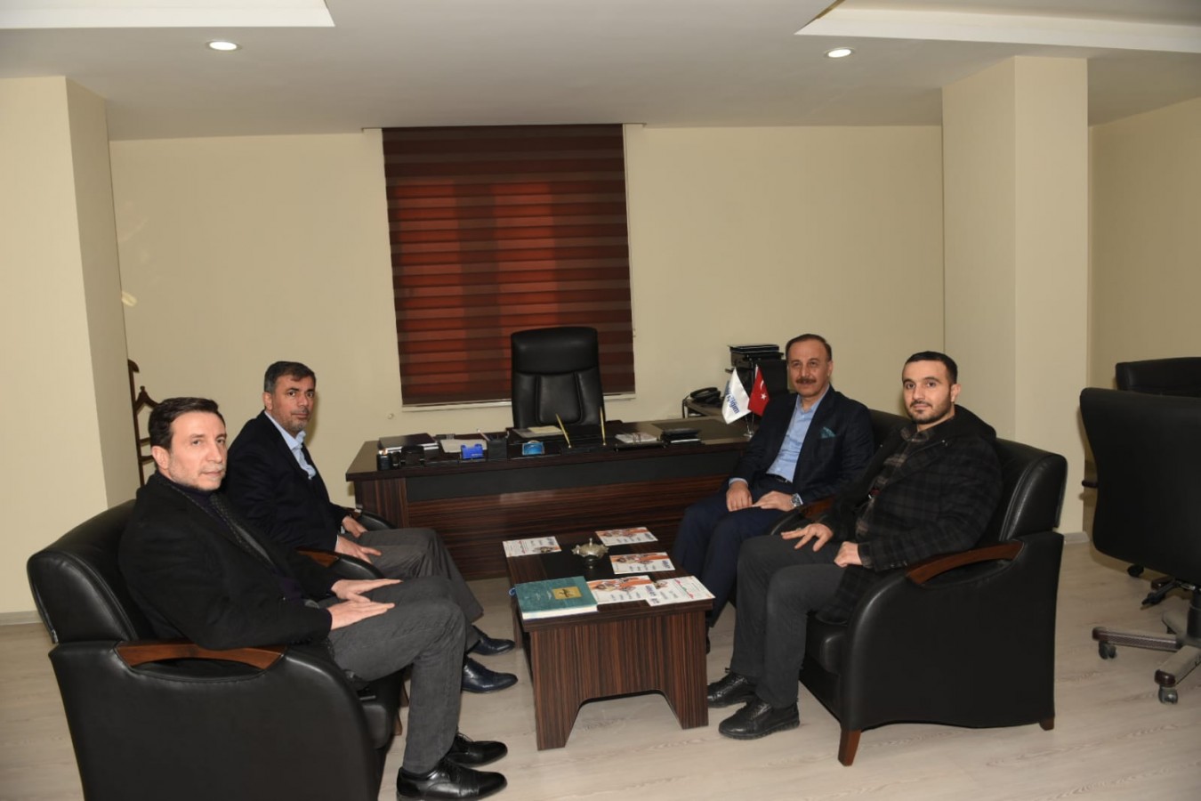 Vali Erin, yardım faaliyetleri hakkında bilgi aldı