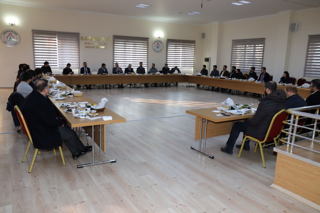 Baydilli, mimarlar ile fikir alışverişinde bulundu