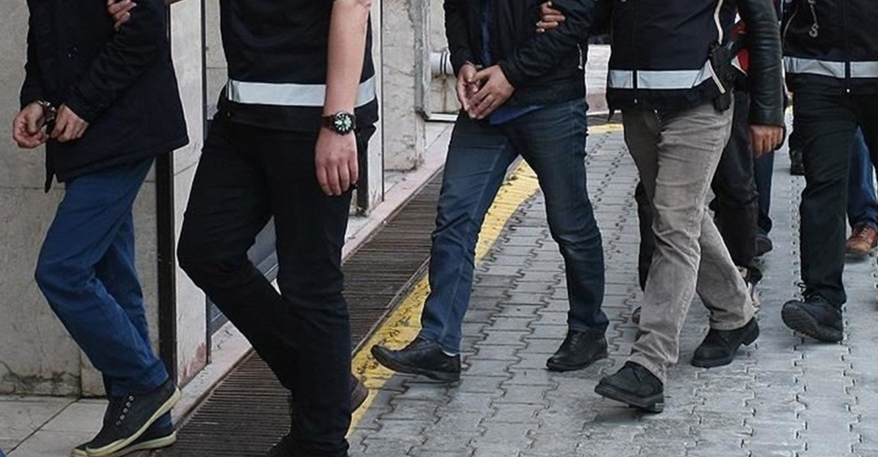 Adreslerinde yakalandılar!