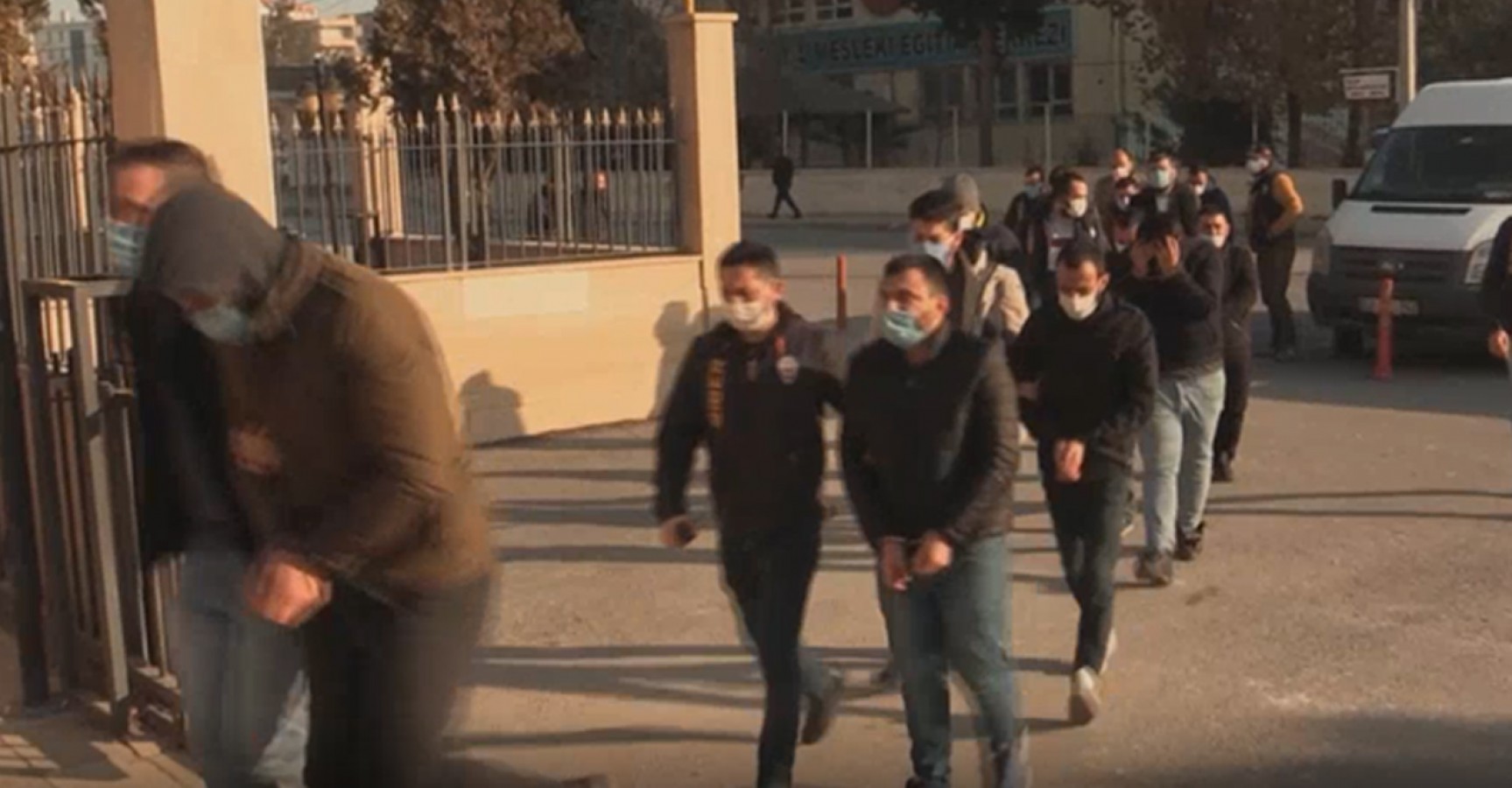 Şanlıurfa'da ‘yasa dışı’ operasyon: 11 gözaltı