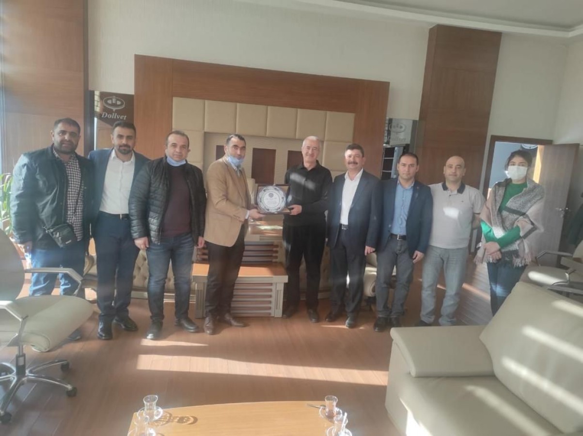 Şanlıurfa'da TURKOVAC’ın üretildiği merkezi ziyaret ettiler