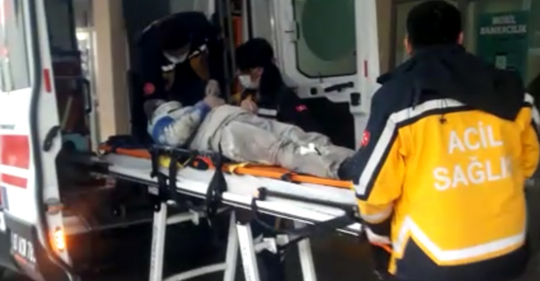 Haliliye’de inşaatta iskele çöktü:  2 yaralı