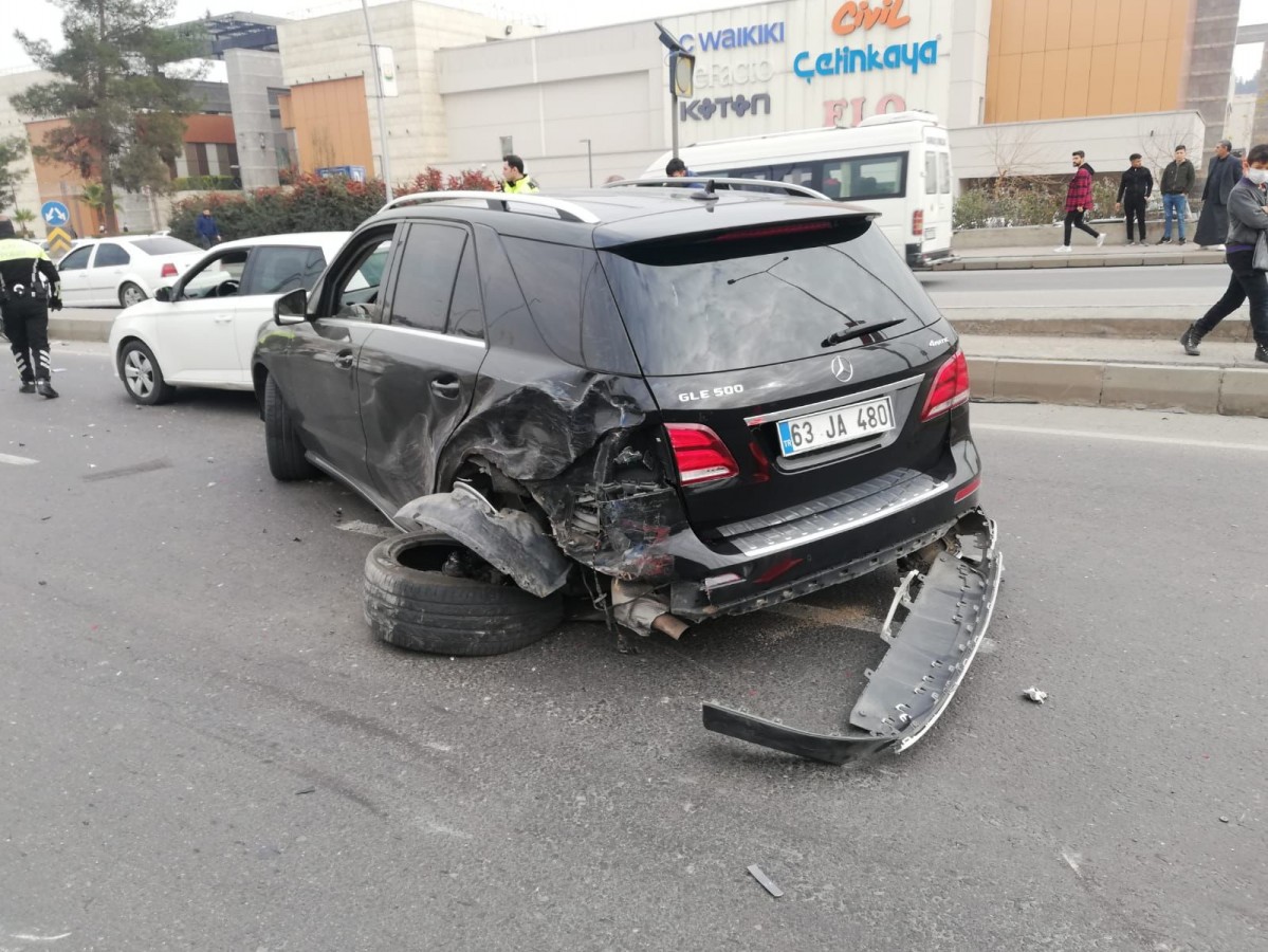 Urfa'da belediye başkanı kaza geçirdi!