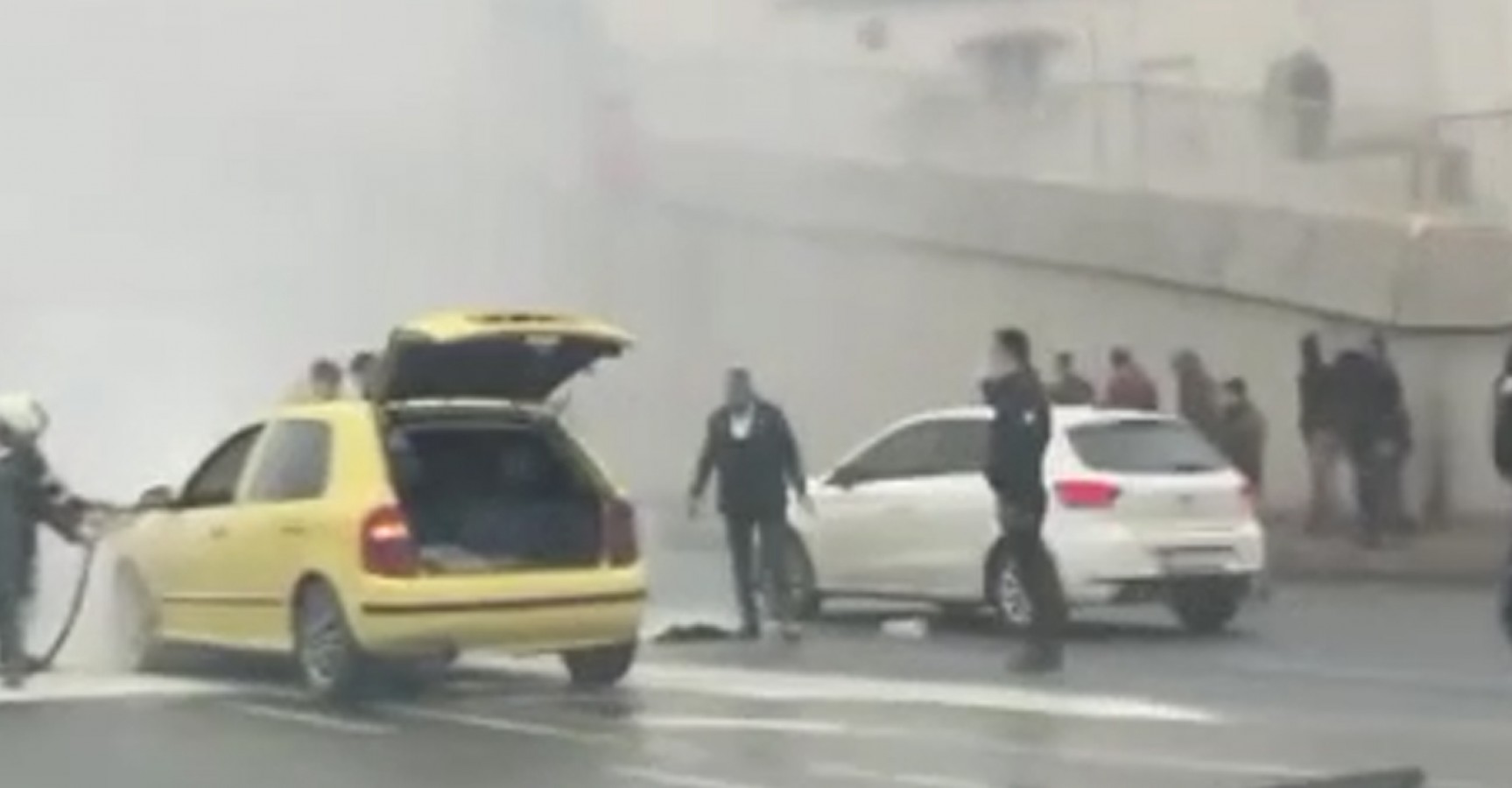Şanlıurfa'da otomobil bir anda alev aldı!