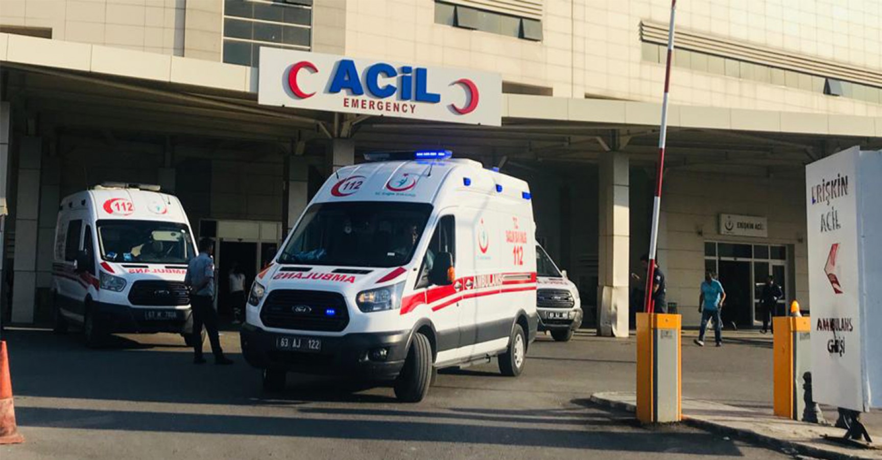 Eyyübiye'deki parkta bıçakla intihara kalkıştı!