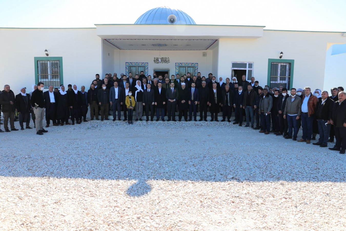 Şanlıurfa'da yapımı tamamlanan cami hizmete açıldı