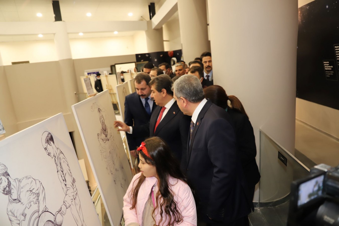 Medeniyetin kahramanları ‘Dahi’ sergisinde