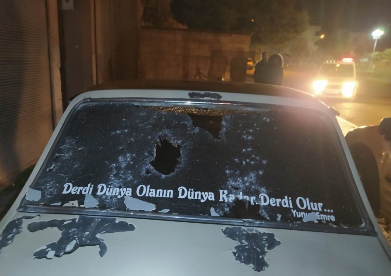 Şanlıurfa'da park halindeki araca silahlı saldırı!