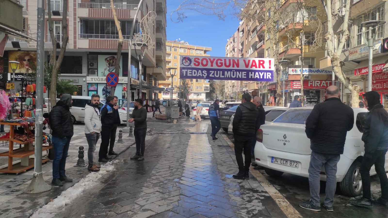 Urfa’da esnaf ayaklandı: Soygun var!