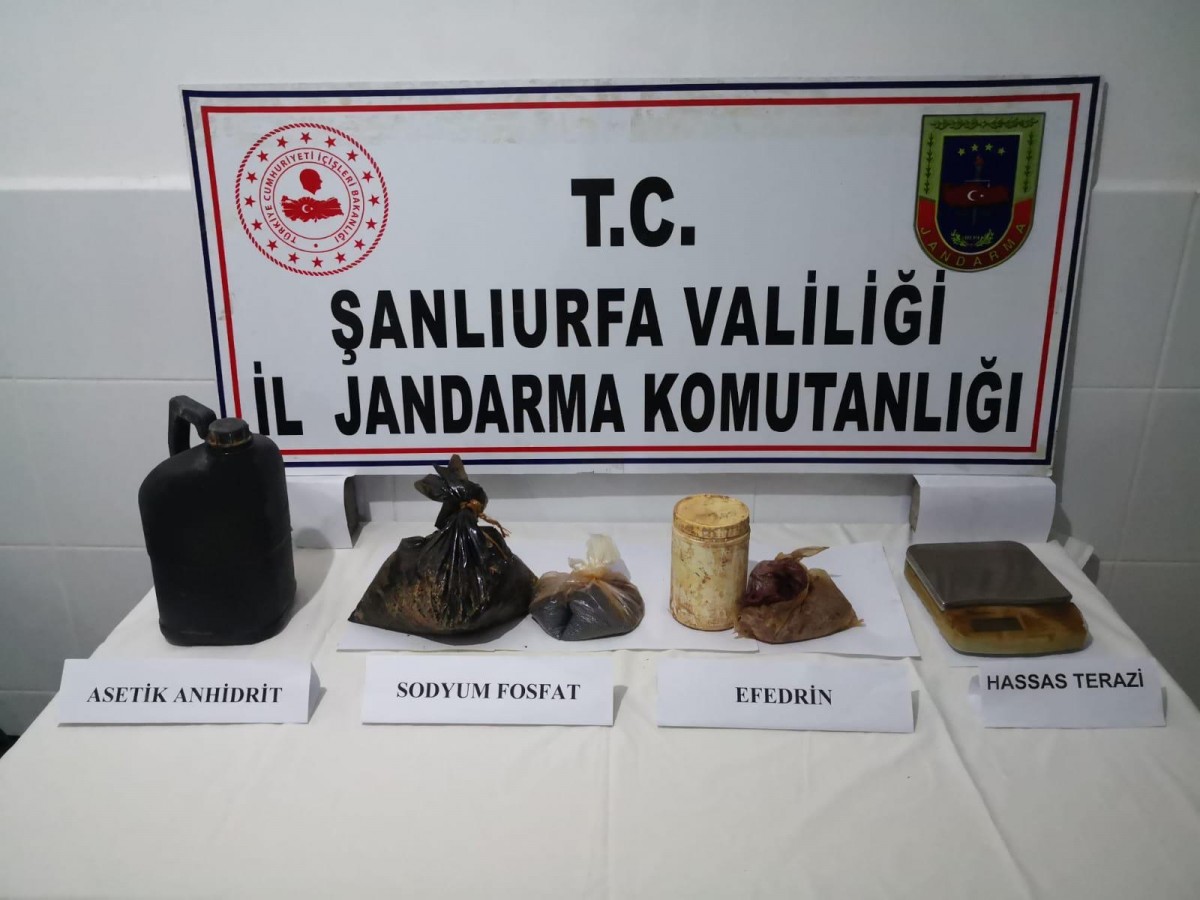 Jandarmadan operasyon! Tarlada ele geçirildi